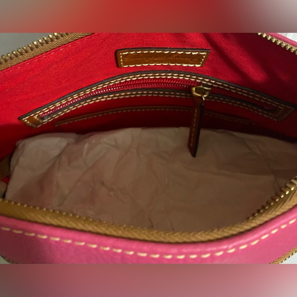 DOONEY AND BURKE …Hot Pink Leather Crossbody Bag - Picture 4 of 15